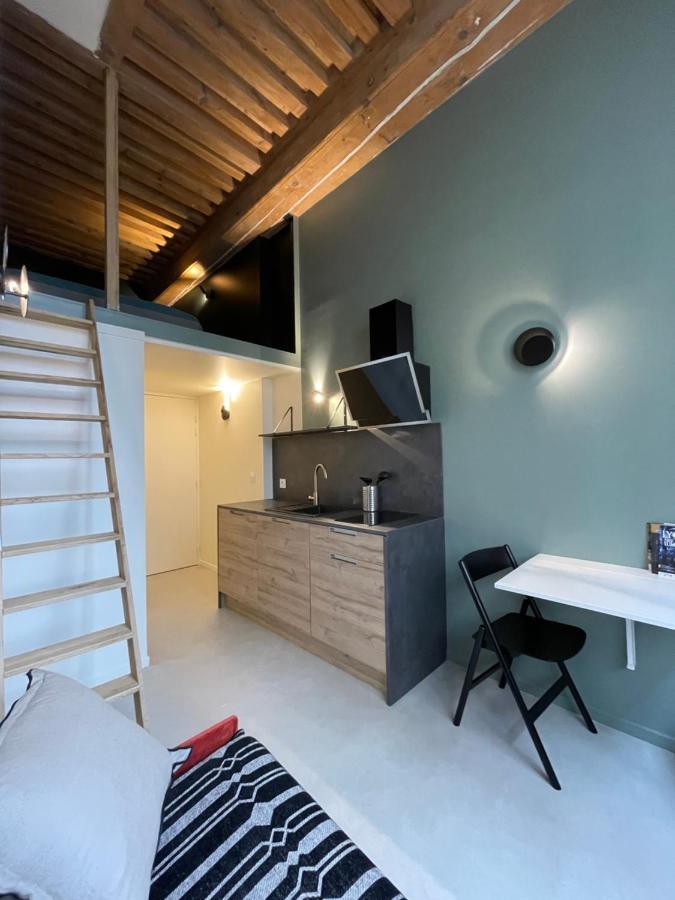 Le Soyeux Bed and Breakfast Lyon Exteriör bild